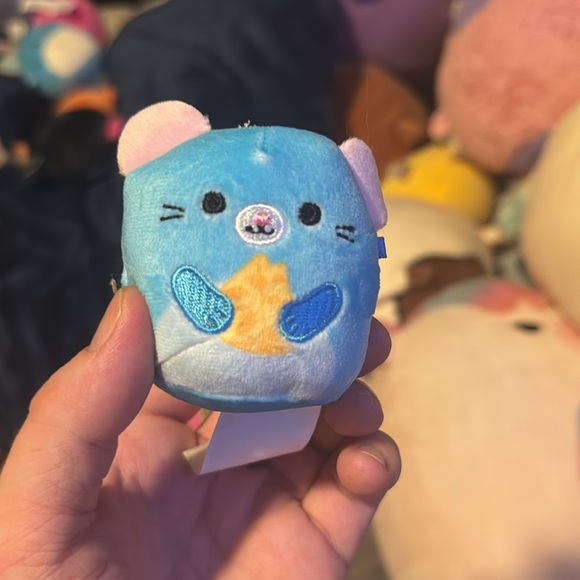 Squaz the mouse eating cheese squishville squishmallow NWT and capsule - Picture 4 of 5
